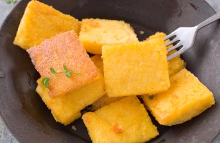 cubetti semola fritti