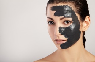 Maschera viso nera, l'uso e come funziona maschera viso nera, uso, funziona