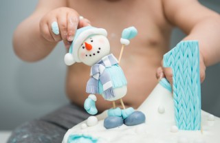 torte con pupazzo di neve, pupazzo di neve pasta di zucchero