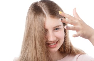come togliere elettricità capelli, elettricità capelli rimedi, capelli elettrici rimedi, capelli elettrizzati rimedi