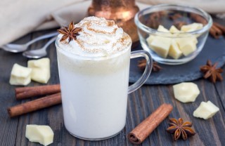 cioccolata calda bianca, ricetta, preparazione