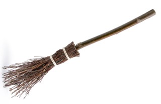 scopa befana fai da te, scopa scacciaguai fai da te