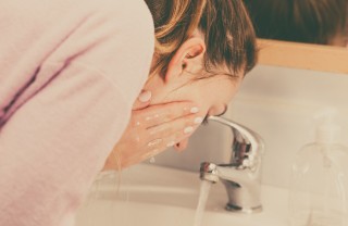 lavarsi il viso lavarsi il viso