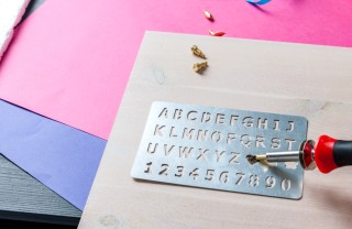 Targa fai da te decorata con il pirografo targa fai da te, targa pirografata, disegni pirografo