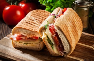 panini caldi fatti in casa, panini caldi senza piastra, panini farciti caldi