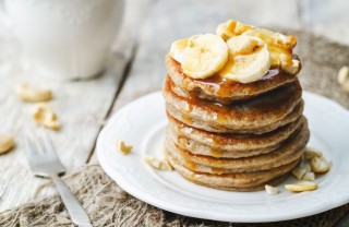 La ricetta dei pancakes con banana e avena pancake, banana, avena