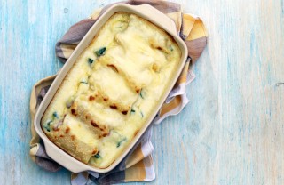 cosa fare con la sfoglia delle lasagne avanzate, avanzi sfoglia lasagne, come fare cannelloni con la pasta per lasagne