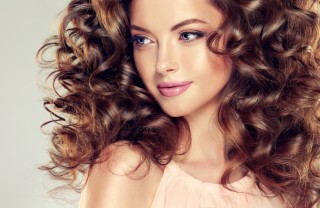 capelli castani