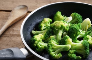 broccoli verdi, padella, come cucinarli