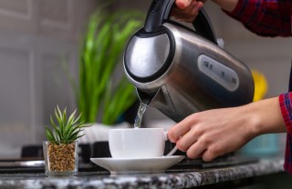 bollitore elettrico come si usa, bollitore elettrico come su pulisce, bollitore elettrico