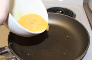Frittata di uova passo passo come fare frittata uova, fare frittata