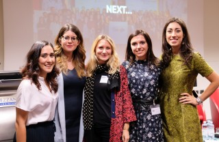 Young Women Network: le ragazze di talento fanno rete e si fannno spazio. Young Women Network: le ragazze di talento fanno rete e si fannno spazio.