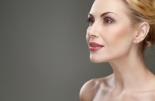 trucco, occhi, sessantenne