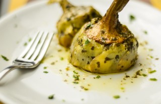 Come si preparano i carciofi alla romana carciofi alla romana, carciofi alla giudia, differenze