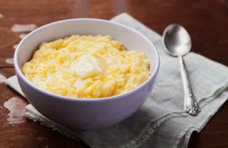 Polenta concia con formaggio (toma) e burro polenta concia ricetta, polenta concia piemonte, ricette toma, Giro d’Italia, Bio Presto