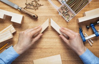 come incollare cornice legno, cornice legno rotta