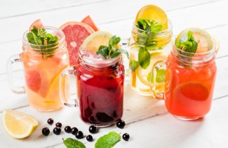 bibite rinfrescanti fatte in casa, bevande rinfrescanti, bevande estive