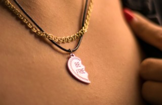 Come fare i ciondoli per la collana dell'amicizia collana amicizia