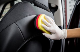pulire sedili auto tessuto