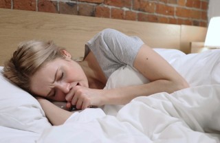 tosse secca notturna, rimedi naturali, quali provare