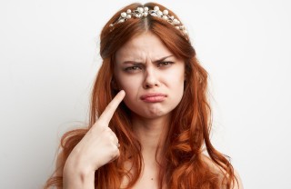 Sposa con foruncolo