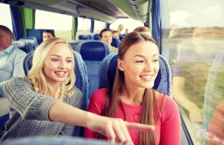 Viaggiare con un'amica: perché fa bene viaggiare con amica