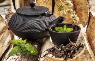 Come lavare la teiera in ghisa e ceramica teiera, come lavarla, pulizia ghisa ceramica