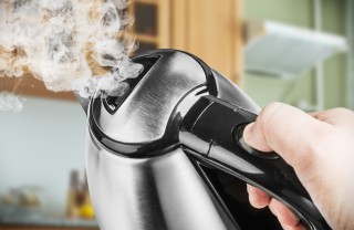 Pulizia del bollitore elettrico, i vari passaggi pulire bollitore elettrico