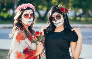 Costumi Halloween coppia amiche costumi halloween coppia amiche, costumi halloween coppia, costumi halloween amiche