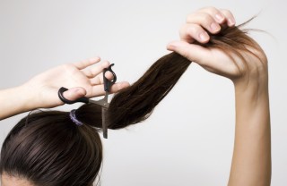 tagliare capelli corti, forbici, significato sogno