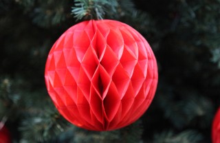 Come fare le palline di Natale a nido d'ape palline natale fai da te