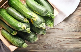 La ricetta delle zucchine in padella light ma buonissime zucchine in padella, contorno light, ricetta