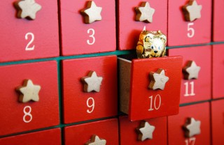 calendario avvento cosa mettere dentro, calendario avvento fai da te, calendario avvento