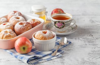 La ricetta delle mele al forno con la marmellata mele al forno, marmellata, preparazione