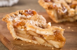 La ricetta della crostata di mele caramellate e cannella crostata, mele, cannella