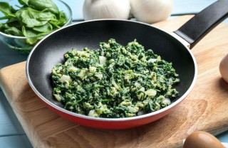 Spinaci burro e parmigiano, come prepararli spinaci burro parmigiano