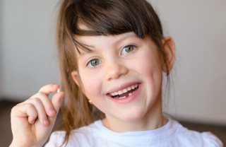 Caduta denti da latte e crescita definitivi caduta denti da latte