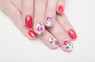 nail art, decorazione unghie, fiori
