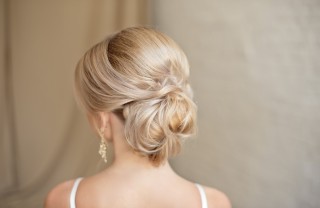 Come fare lo chignon basso elegante da sposa chignon, pettinature, sposa