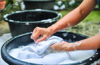 Non lavare ad acqua