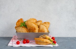 calzoni fritti pugliesi, come si preparano, ricette della Puglia