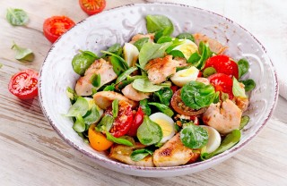 insalata, pollo, verdure