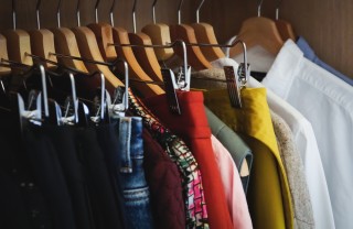 decluttering armadio, decluttering armadio come fare
