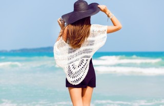 Il look migliore per un aperitivo in spiaggia aperitivo, spiaggia, outfit