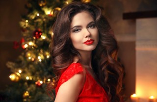 Acconciature glam per le feste di Natale 2020 acconciature glamour, Natale 2020, capelli