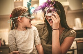 Come vestirsi per una festa di Carnevale in videocall party, carnevale, videocall