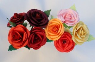 Come fare fiori di carta realistici rose carta realistiche