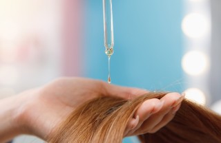 Olio per capelli Olio per capelli