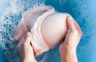 Lavare un reggiseno Lavare un reggiseno