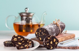 Salame al cioccolato senza burro e senza uova